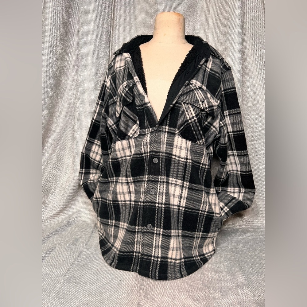Boston Traders Black and‎ White Fleece Jacket